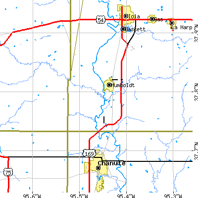 Zip code 66748 close-up map