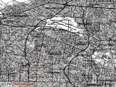 Breckenridge Hills topographic map