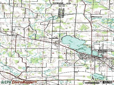 Lake Lac La Belle topographic map